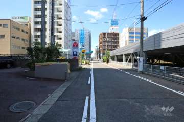 敷地北西側の前面道路