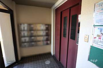 共用のエレベーター