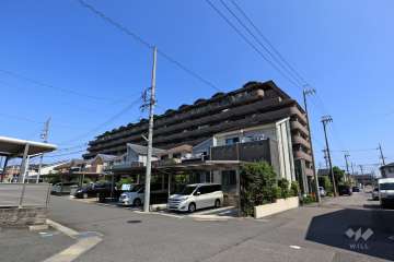ライオンズガーデン勝川の外観(南東側から）