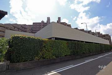 敷地内駐車場（屋内平面式）