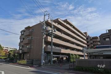 ソフィア藤山台ロイヤルヒルズの外観（南側から）
