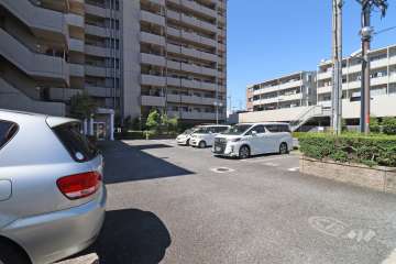 敷地内駐車場（屋外平面式）