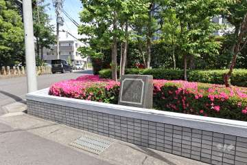 マンションの銘板