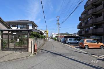 敷地南西側の前面道路
