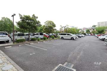 敷地内駐車場（屋外平面式）