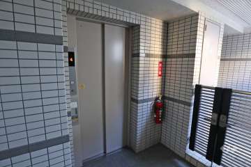 グローリアス高蔵寺エレベーター