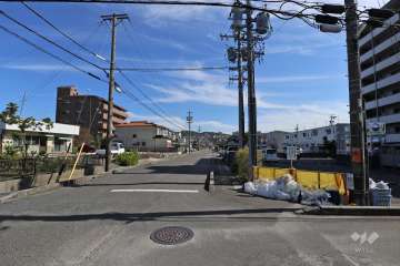 敷地南西側の前面道路