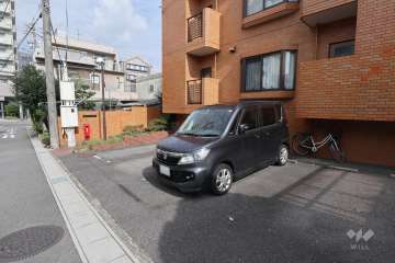 敷地内駐車場（屋外平面式）