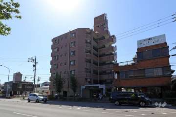 シャトー朝宮の外観(北東側から）