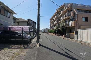 敷地南東側前面道路