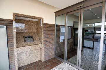 エントランスはオートロック付きです。