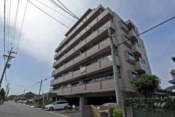 グローリアス美濃町公園の外観（南西側から）