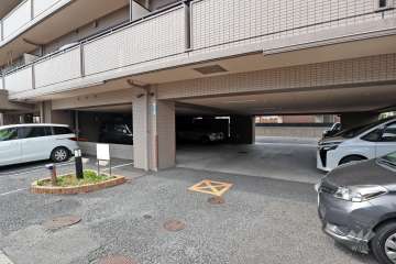 敷地内駐車場（屋内平面式）（屋外平面式）