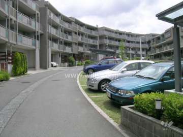 敷地内の駐車場