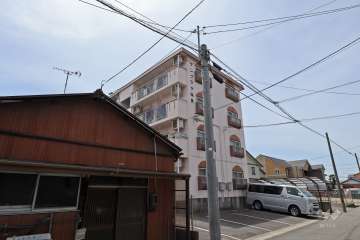 サンプラザ味美の外観２(北東側から）