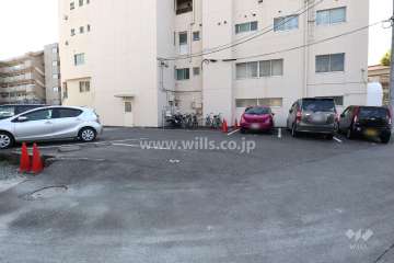 敷地内駐車場（屋外平面式）