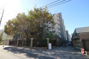 プレシアスシティ・ザ・シーズンズＡ棟の外観（北東側から）