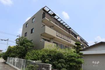 長久手パークマンション壱番館の外観（南西側から）