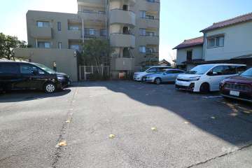 敷地内駐車場（屋外平面式）