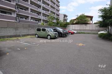 敷地内駐車場（屋外平面式）