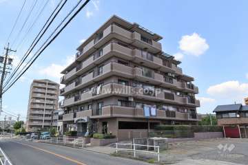 グリーンコーポ藤が丘東の外観（南西側から）