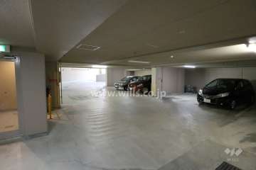 敷地内駐車場（屋内平面式）