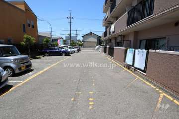 敷地内駐車場（屋外平面式）