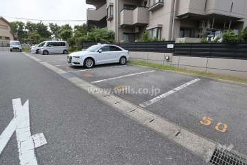 敷地内駐車場（屋外平面式）