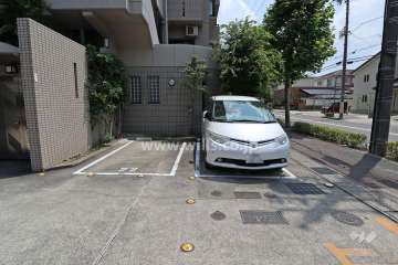 敷地内駐車場（屋外平面式）