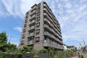 サンマンションアトレ長久手の外観（南西側から）