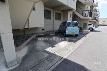 敷地内駐車場（屋外平面式）