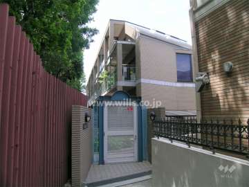 敷地北側のエントランス