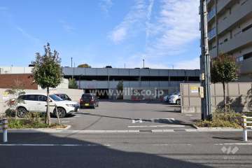 駐車場の出入り口