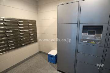 宅配ボックスと共用ポスト