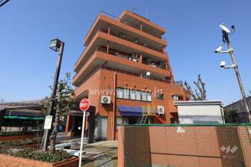 ライオンズマンション藤ヶ丘ガーデン第2の外観（南側から）