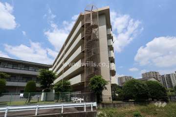 パレス藤ヶ丘の外観（南西側から）