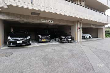 敷地内駐車場（屋内平面式）