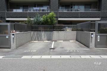 敷地内駐車場(屋外平面式)