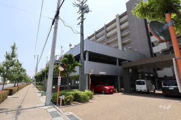 敷地内駐車場（平面自走式）