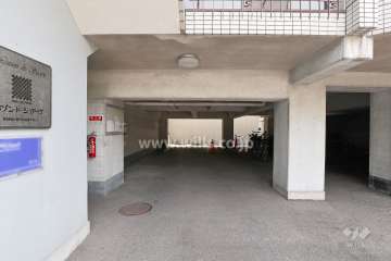 駐車場出入り口