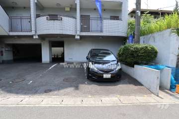 敷地内駐車場（屋外平面式）