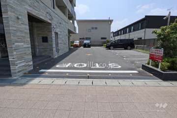 駐車場出入り口