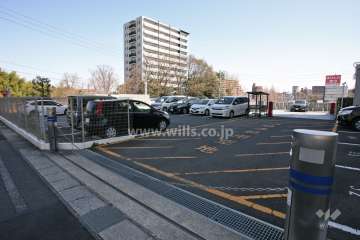 敷地内駐車場(屋外平面式)