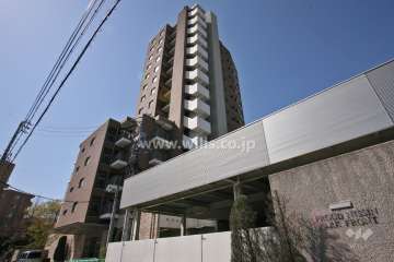プラウド日進パークフロントの外観(東側から)