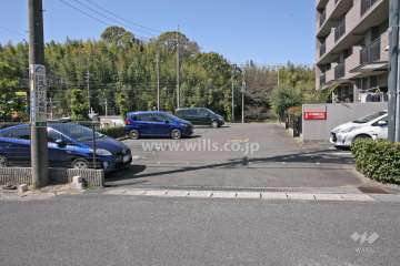 敷地内駐車場（屋外平面式）