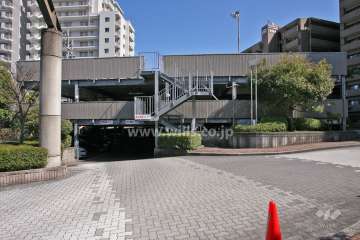 敷地内駐車場(自走式)