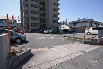 敷地内駐車場（屋外平面式）