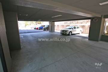 敷地内駐車場（屋外平面式）