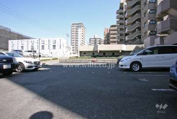 敷地内駐車場（屋外平面式）