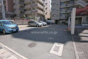 敷地内駐車場（屋外平面式）